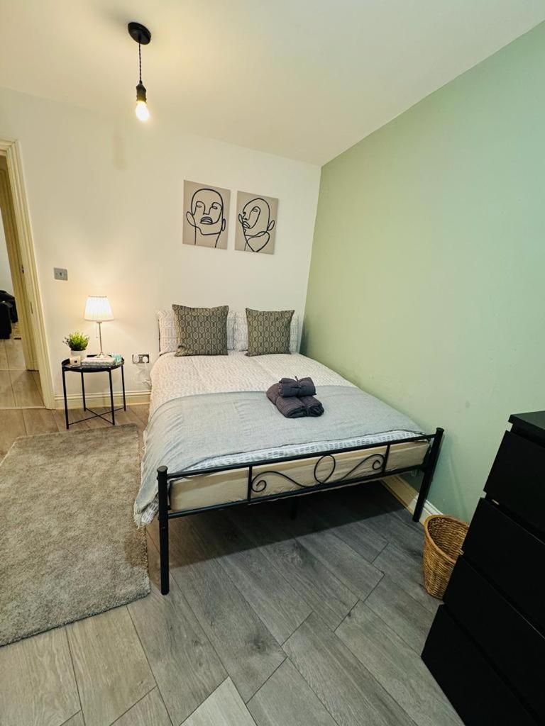 Willesden J Guest Home 4 Londra Dış mekan fotoğraf